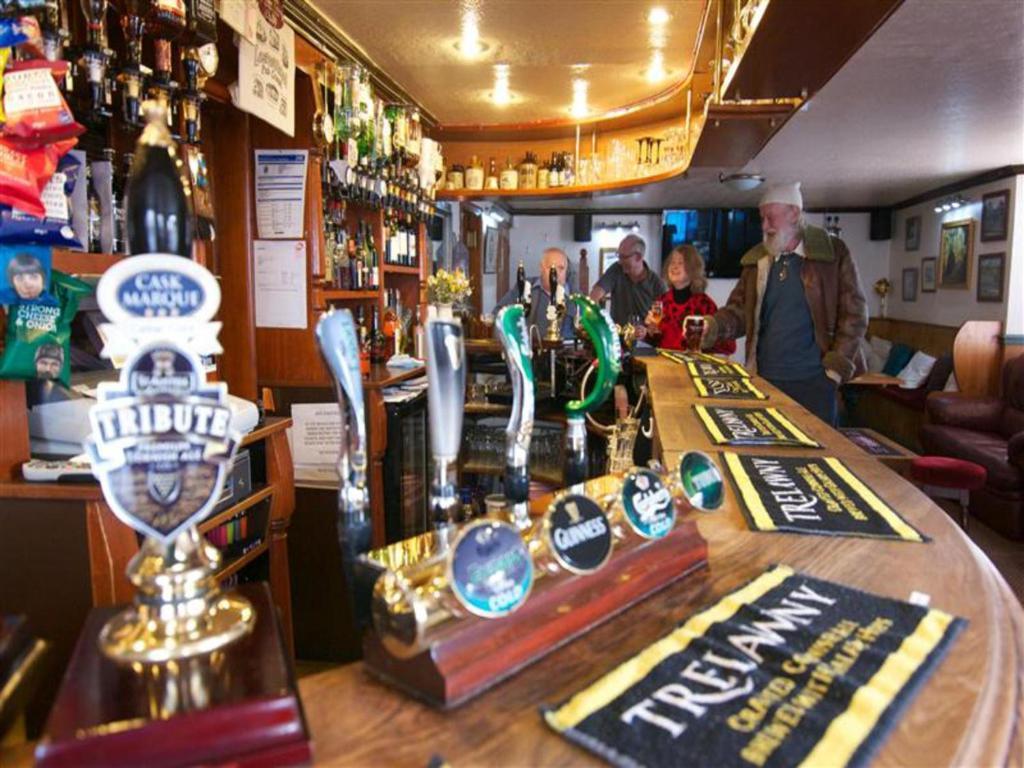 Hotel King'S Arms à Lostwithiel Extérieur photo